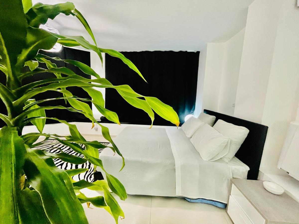 Loft Terracina Villa Luaran gambar