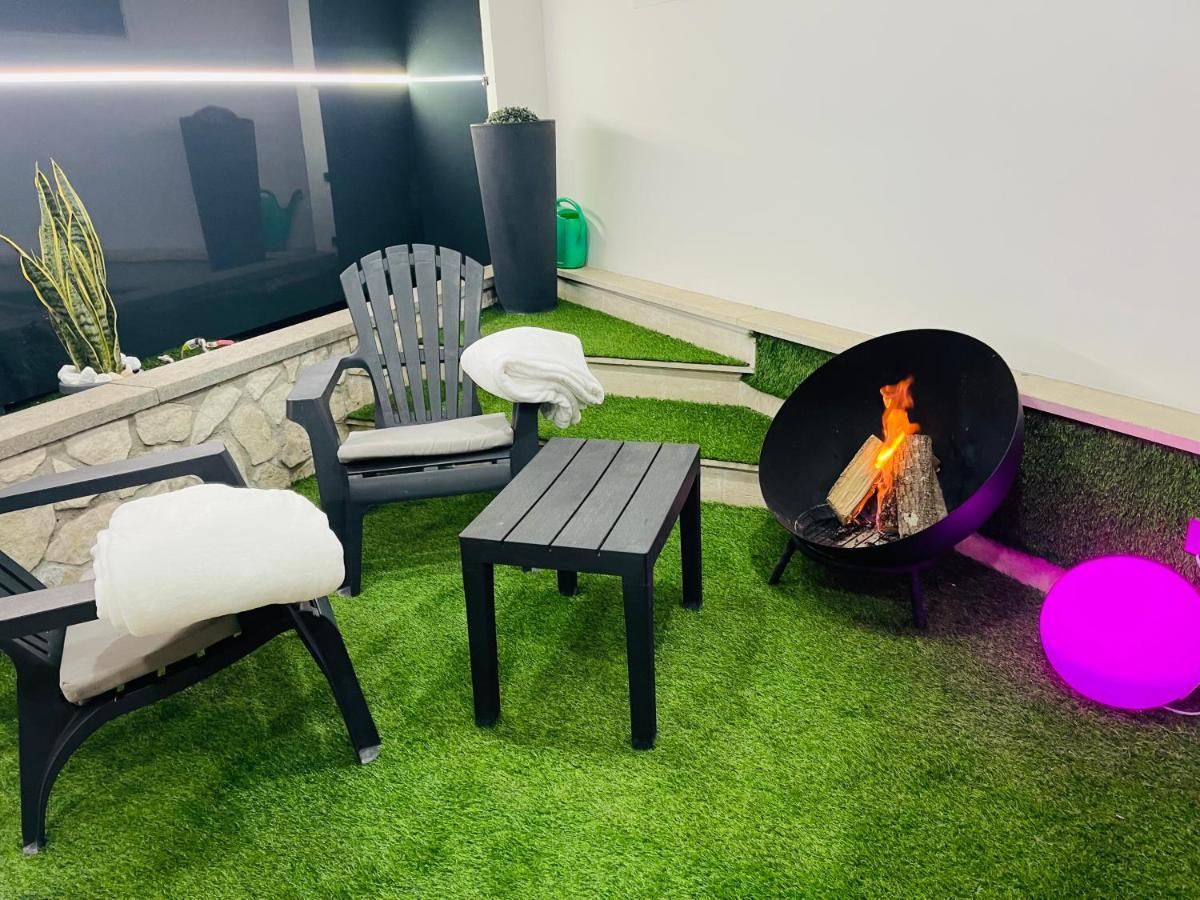 Loft Terracina Villa Luaran gambar