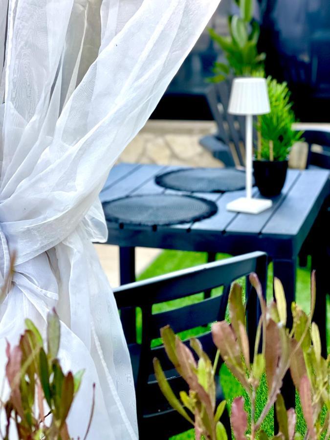 Loft Terracina Villa Luaran gambar