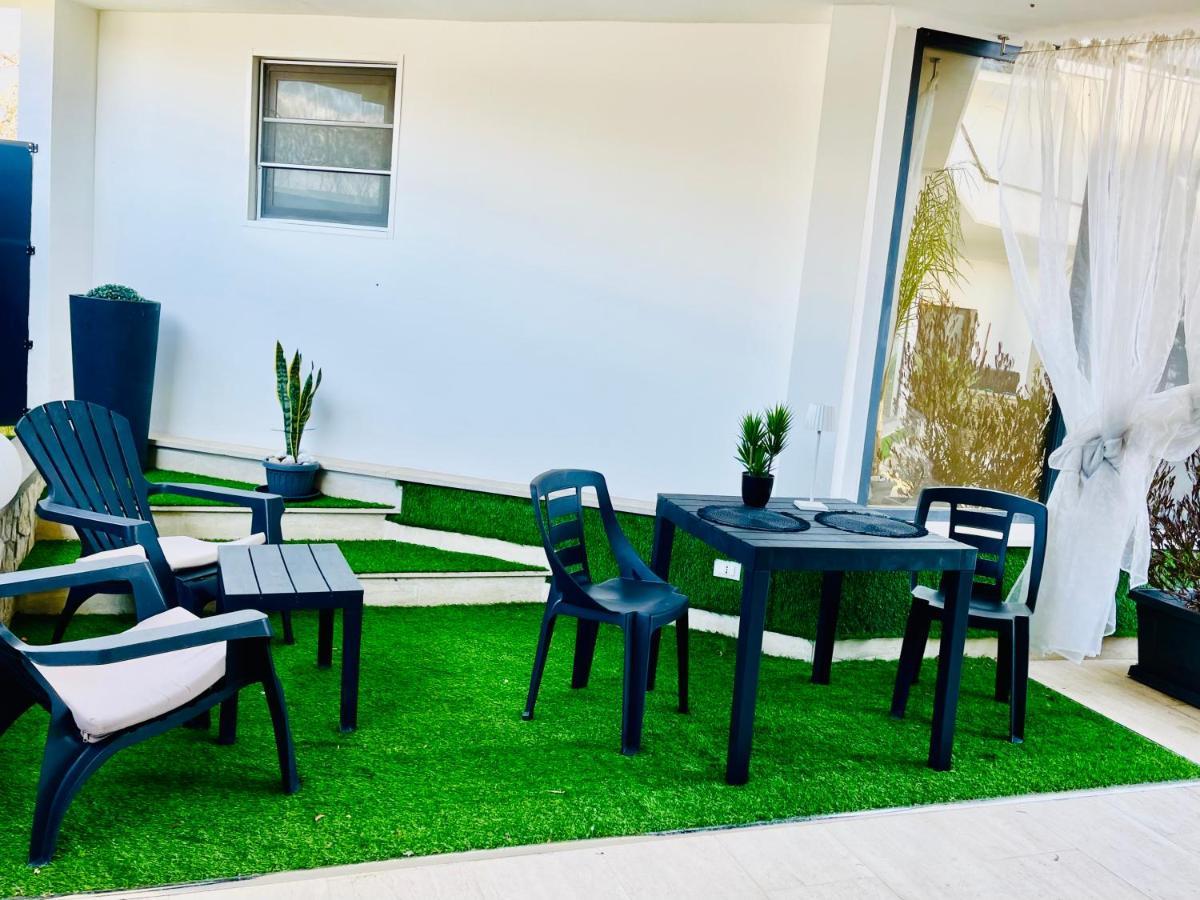Loft Terracina Villa Luaran gambar