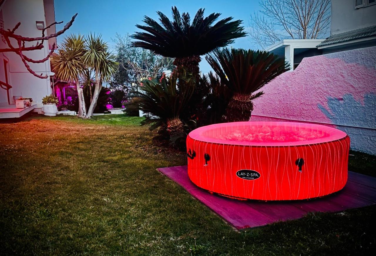 Loft Terracina Villa Luaran gambar